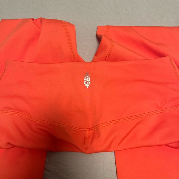 Free People Movement Leggings. New, never worn. Size M. Orange. - Picture 2 of 4
